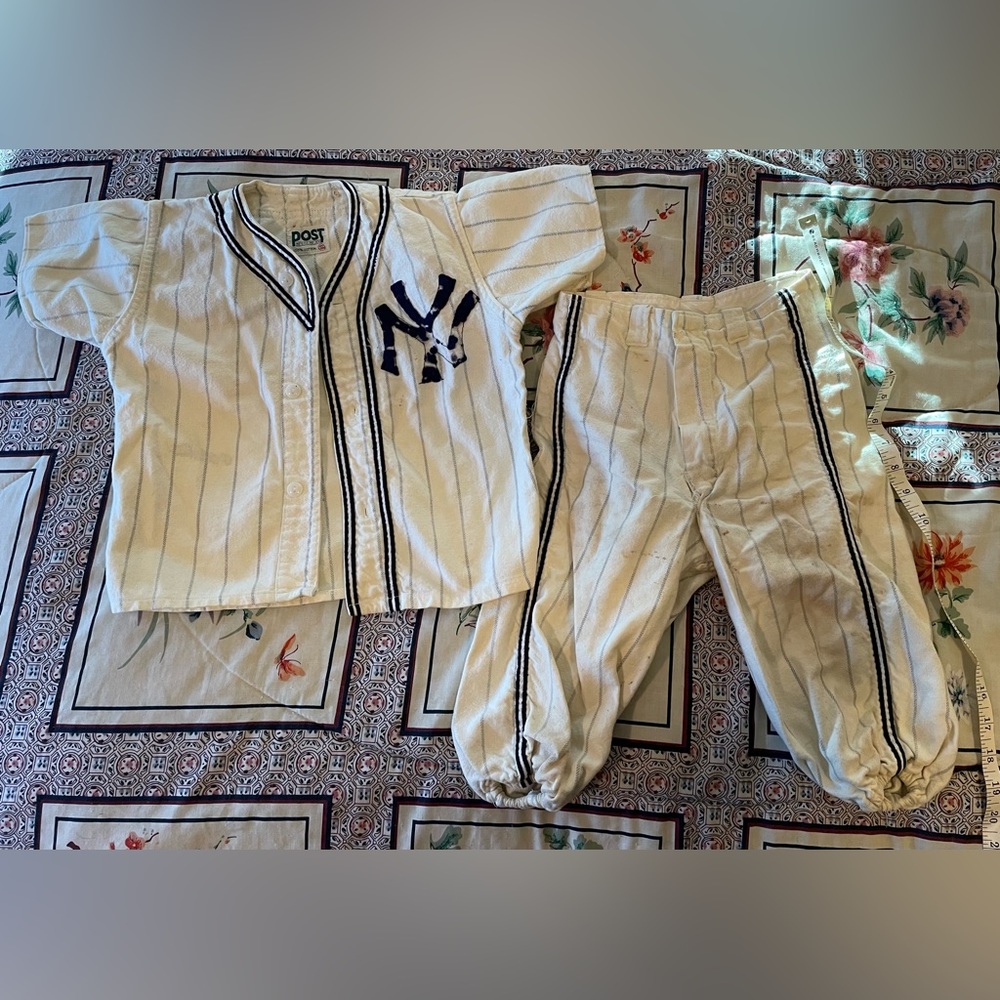 Unique One-of-a kind Vintage Child’s Yankee Uniform